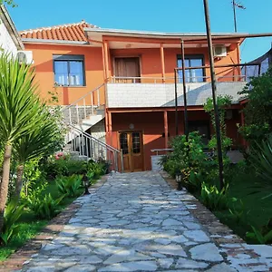 https://kaloshi-villa.albaniahotels.org